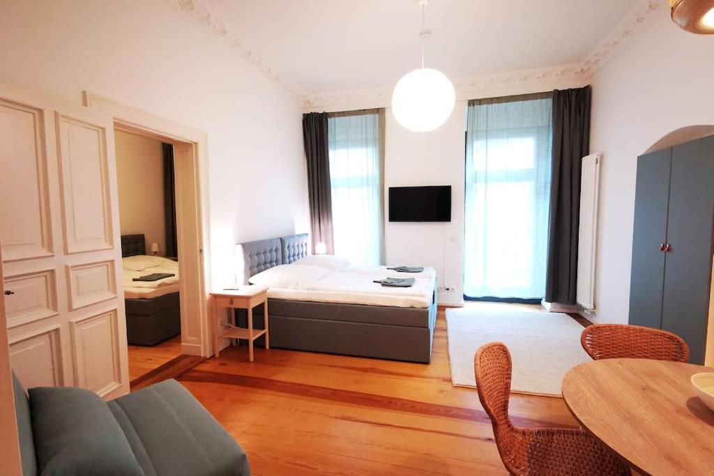 Lang Li By Rockchair L Superhost Status L 2 Bedrooms Boxspringbeds In Center - Cozy Family & Business Flair Welcomes You! Appartement Berlijn
