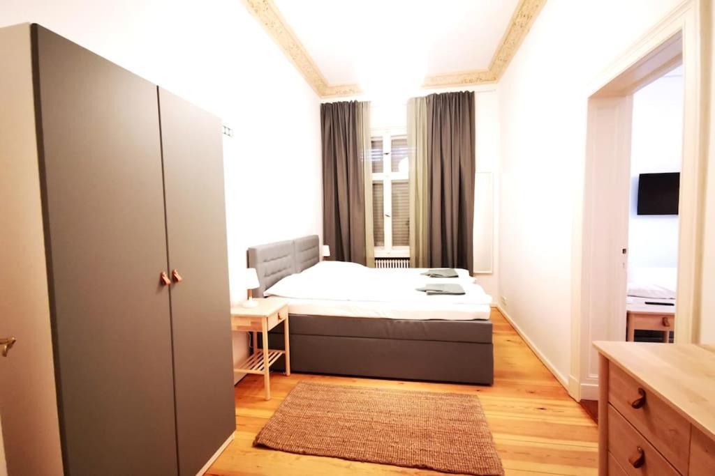 Appartement Lang Li By Rockchair L Superhost Status L 2 Bedrooms Boxspringbeds In Center - Cozy Family & Business Flair Welcomes You!